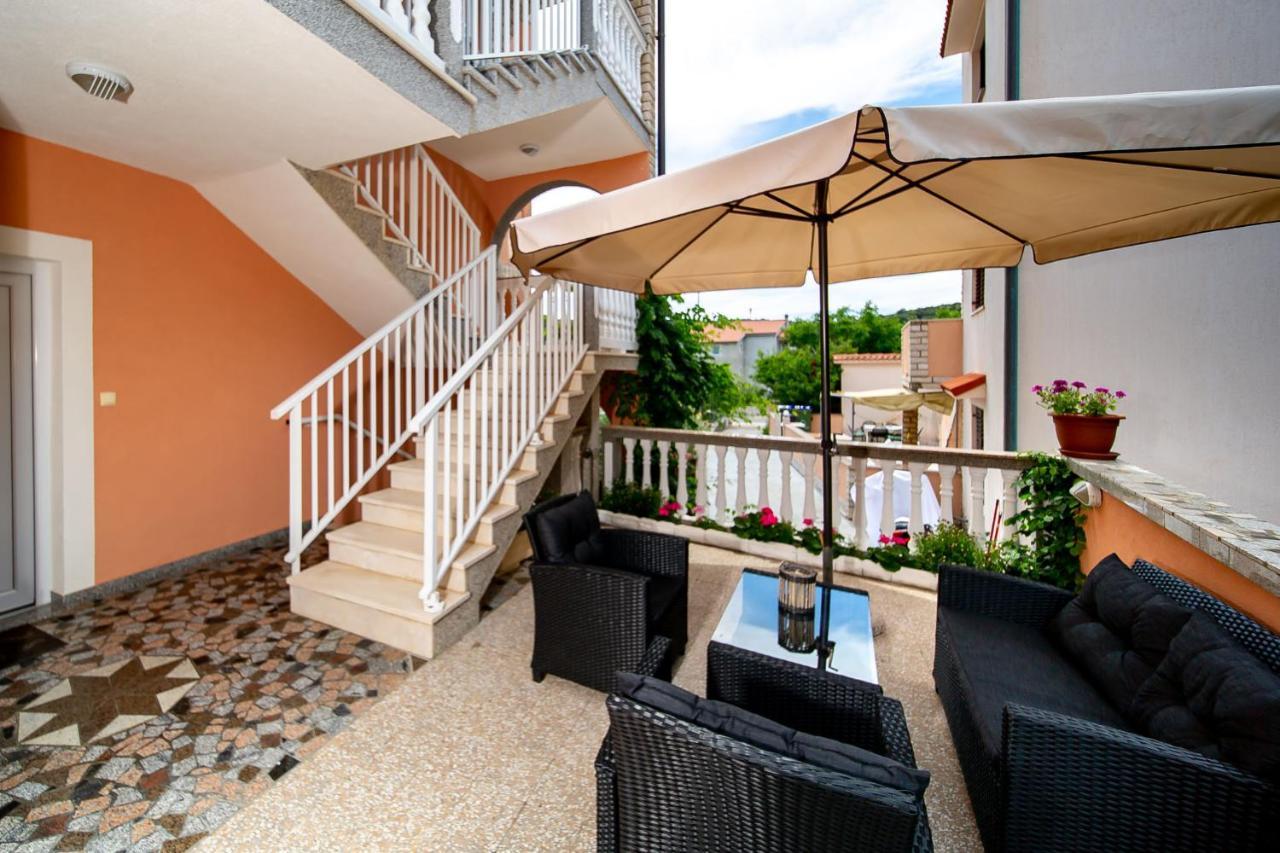 Kastell Apartments Lopar Exteriér fotografie
